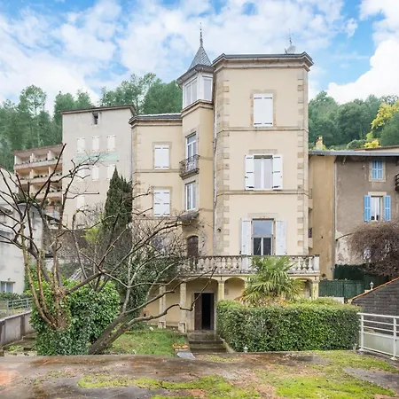 Le Petit - Proche Casino